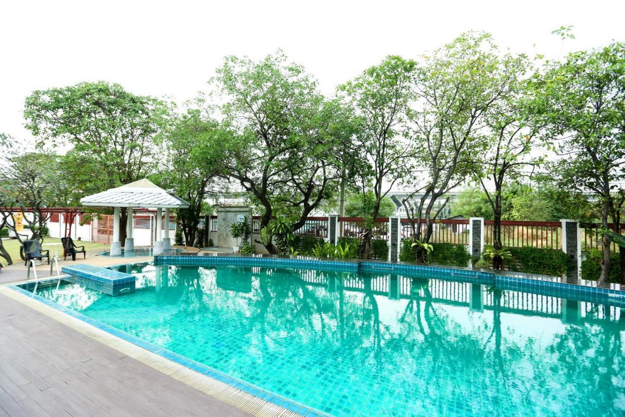 Bellevue Boutique Bangkok Apartment Exterior foto